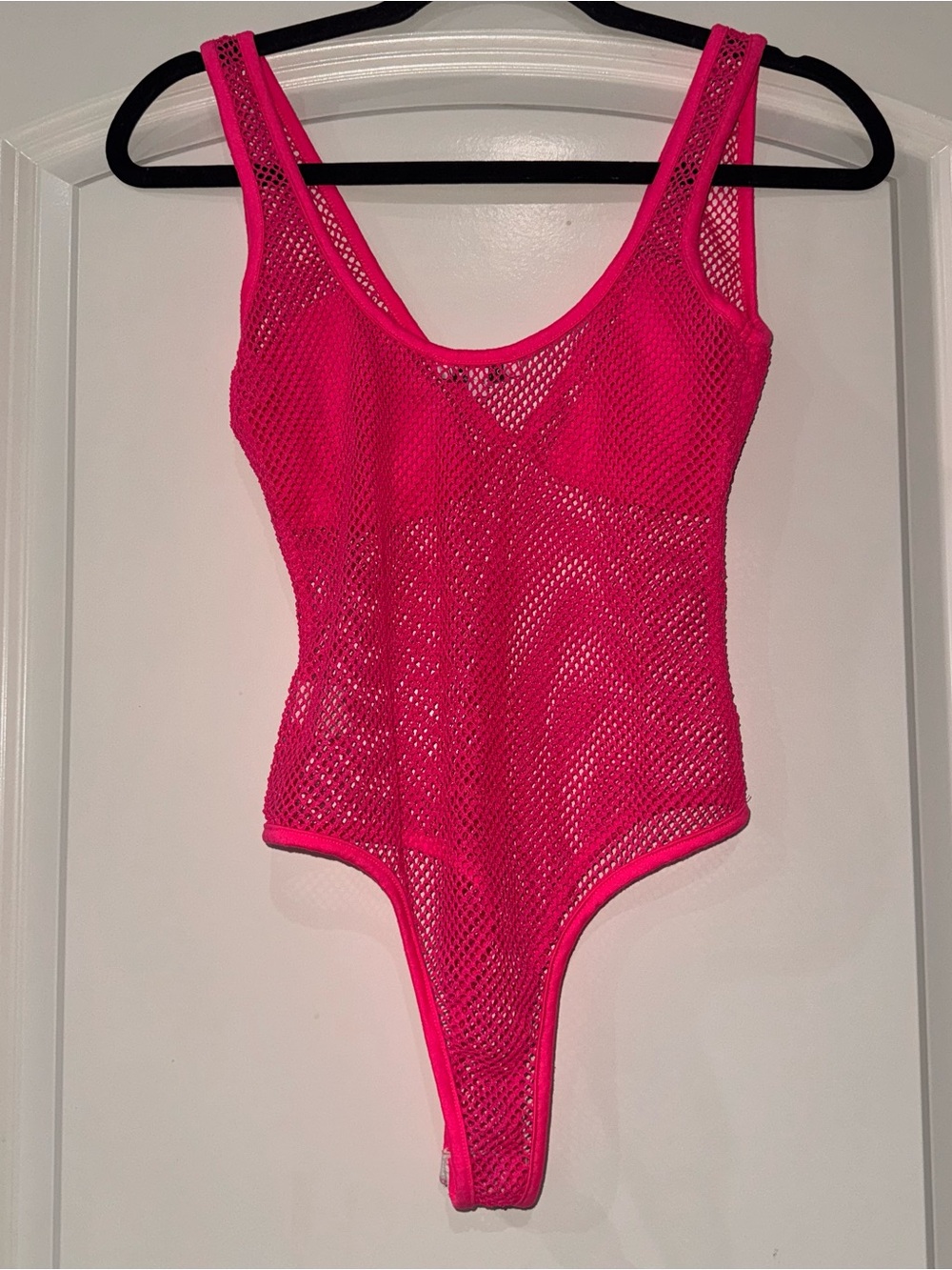 FashionNova Hot Pink Mesh Fishnet Bodysuit Size XS - Picture 3 of 3